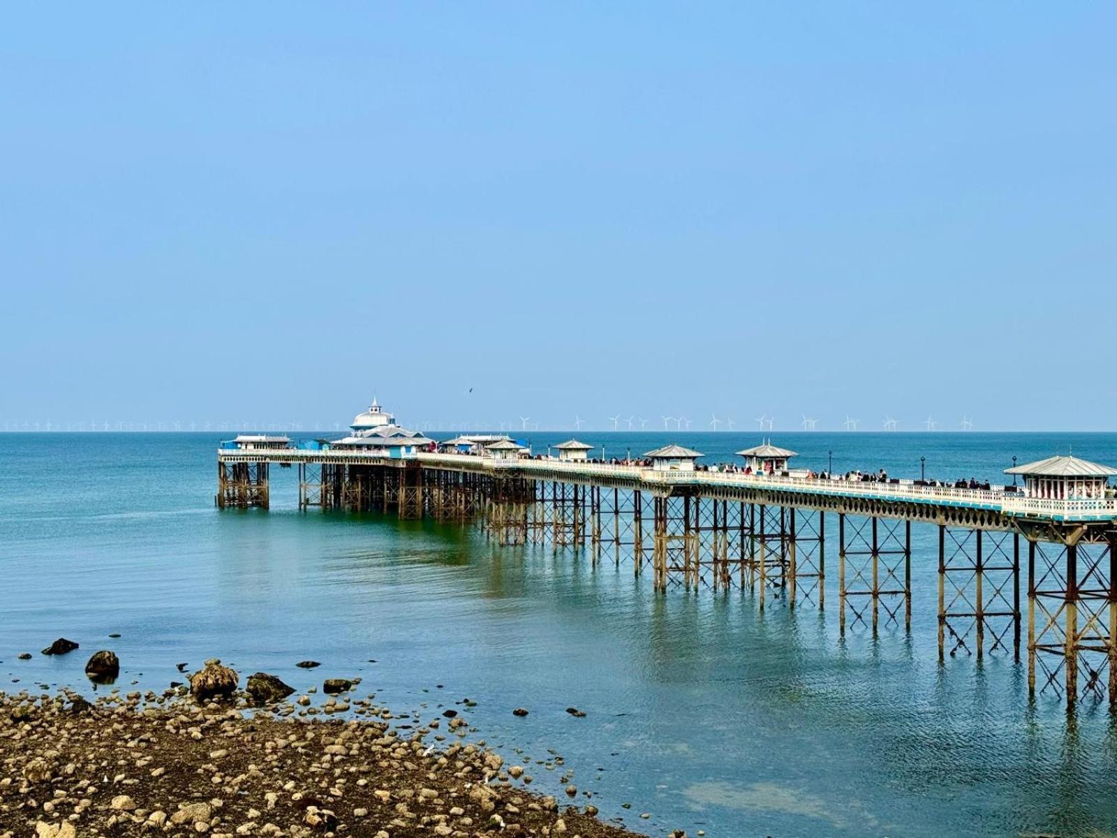 Llandudno Boutique Style Seaside Retreat With Stunning Views Villa Rhôs-on-Sea Kültér fotó